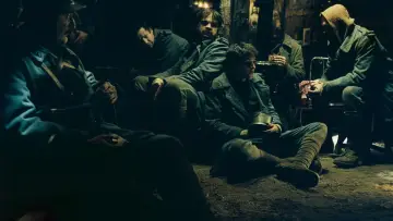 Zasłona do filmu "Bardzo długie zaręczyny" #224520