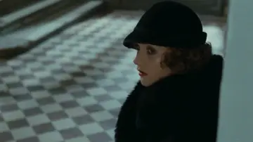 Zasłona do filmu "Violette Nozière" #1127044