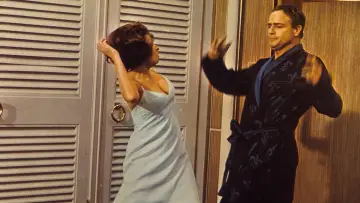 Zasłona do filmu "Hrabina z Hongkongu" #358850