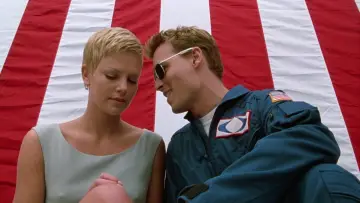 Zasłona do filmu "Żona Astronauty" #346522