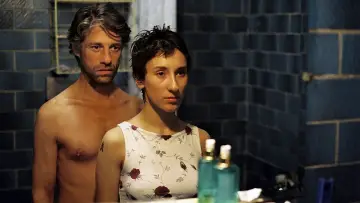 Zasłona do filmu "Głową w mur" #214482