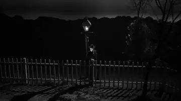 Zasłona do filmu "Noc myśliwego" #675788