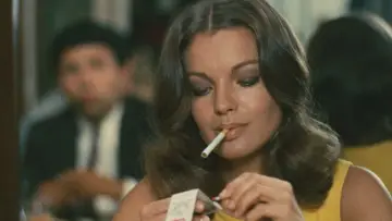 Zasłona do filmu "Okruchy życia" #1812943