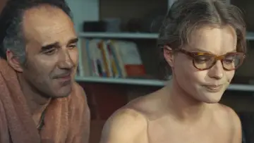 Zasłona do filmu "Okruchy życia" #1812945