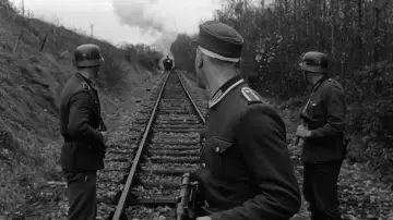 Zasłona do filmu "Pociąg" #1010412