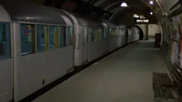 Zasłona do filmu "Death Line" #499923