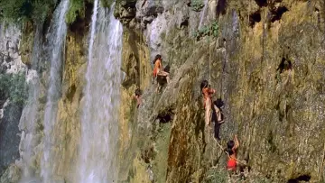 Zasłona do filmu "Winnetou II: Ostatni renegaci" #441044