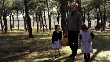 Zasłona do filmu "Duch roju" #1400542