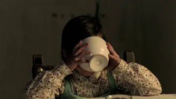 Zasłona do filmu "Duch roju" #1400568