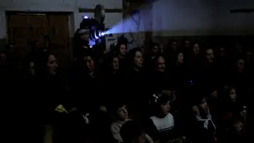 Zasłona do filmu "Duch roju" #1400579