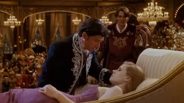 Zasłona do filmu "Zaczarowana" #1724397