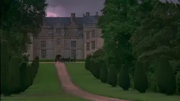 Zasłona do filmu "Rozważna i romantyczna" #802423