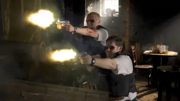 Zasłona do filmu "Hot Fuzz - Ostre Psy" #628032