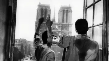 Zasłona do filmu "Paris brûle-t-il?" #1010262