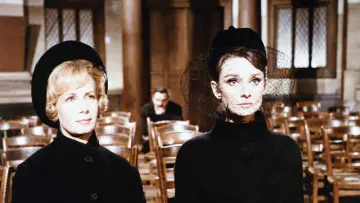 Zasłona do filmu "Szarada" #1738496