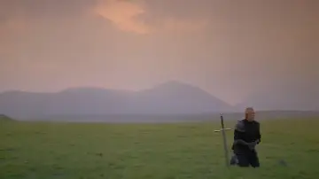 Zasłona do filmu "Zaklęta w sokoła" #860085
