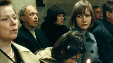 Zasłona do filmu "Requiem" #737768