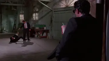 Zasłona do filmu "Wściekłe psy" #602582
