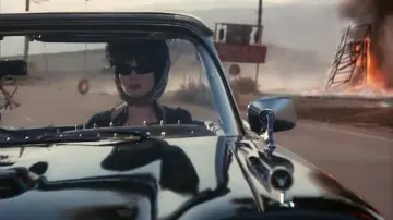 Zasłona do filmu "Elvira, władczyni ciemności" #278272