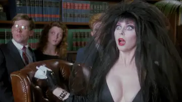 Zasłona do filmu "Elvira, władczyni ciemności" #808394