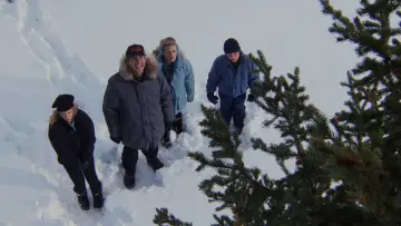 Zasłona do filmu "W krzywym zwierciadle: Witaj, Święty Mikołaju" #676788