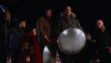 Zasłona do filmu "W krzywym zwierciadle: Witaj, Święty Mikołaju" #676805