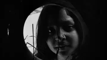 Zasłona do filmu "Droga do miasta" #751185