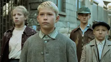 Zasłona do filmu "Upadek" #668125
