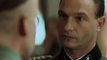 Zasłona do filmu "Upadek" #668128