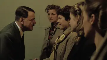 Zasłona do filmu "Upadek" #668134