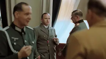 Zasłona do filmu "Upadek" #668137