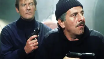 Zasłona do filmu "Tylko dla twoich oczu" #326898