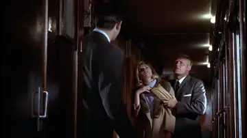 Zasłona do filmu "Pozdrowienia z Rosji" #241758