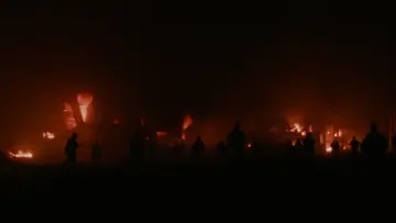 Zasłona do filmu "Pełny magazynek" #651770