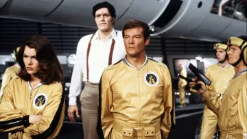 Zasłona do filmu "Moonraker" #327572