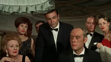 Zasłona do filmu "Operacja Piorun" #1730838