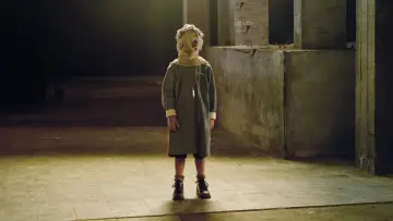 Zasłona do filmu "Sierociniec" #231388
