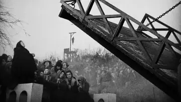 Zasłona do filmu "Męczeństwo Joanny d