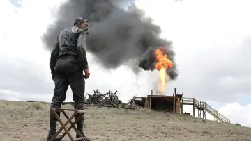 Zasłona do filmu "Aż poleje się krew" #178335