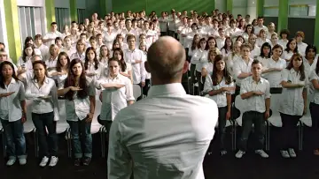 Zasłona do filmu "Fala" #210905