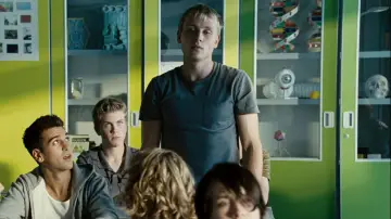 Zasłona do filmu "Fala" #729072
