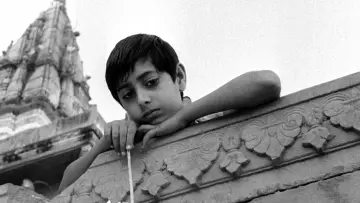 Zasłona do filmu "অপরাজিত" #1027917