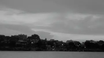 Zasłona do filmu "অপরাজিত" #1027923
