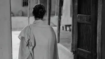 Zasłona do filmu "অপরাজিত" #1027929