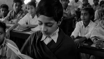 Zasłona do filmu "অপরাজিত" #1027937