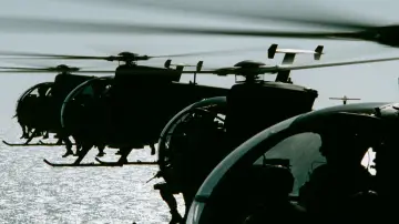 Zasłona do filmu "Helikopter w ogniu" #220907