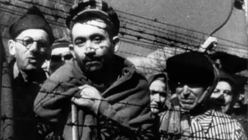 Zasłona do filmu "Noc i mgła" #1828335