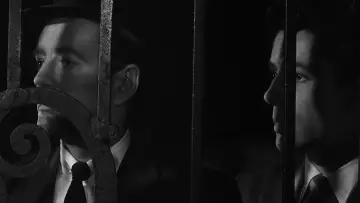 Zasłona do filmu "Nieznajomi z pociągu" #801725
