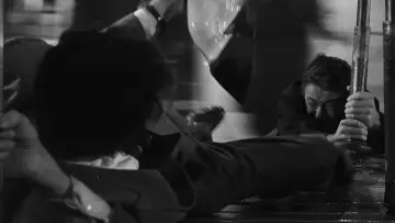 Zasłona do filmu "Nieznajomi z pociągu" #801734