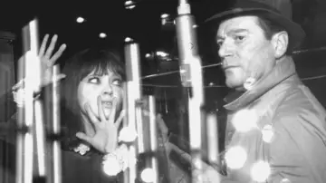Zasłona do filmu "Alphaville, une étrange aventure de Lemmy Caution" #992928